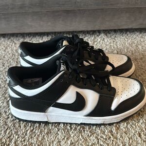 Nike Dunks “Panda”